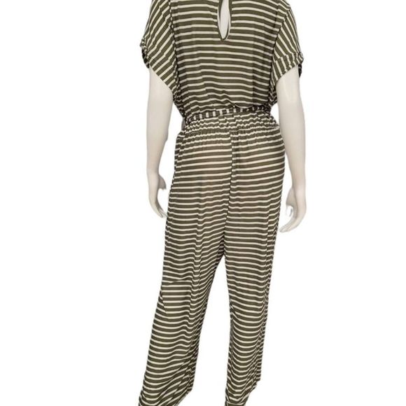 Harlow and Rose Woman Plus Size Jumpsuit 2X - Picture 4 of 5